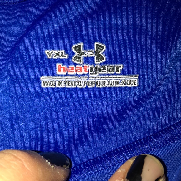 **SOLD**Boys Under Armour Heat Gear longsleeve - Picture 2 of 4